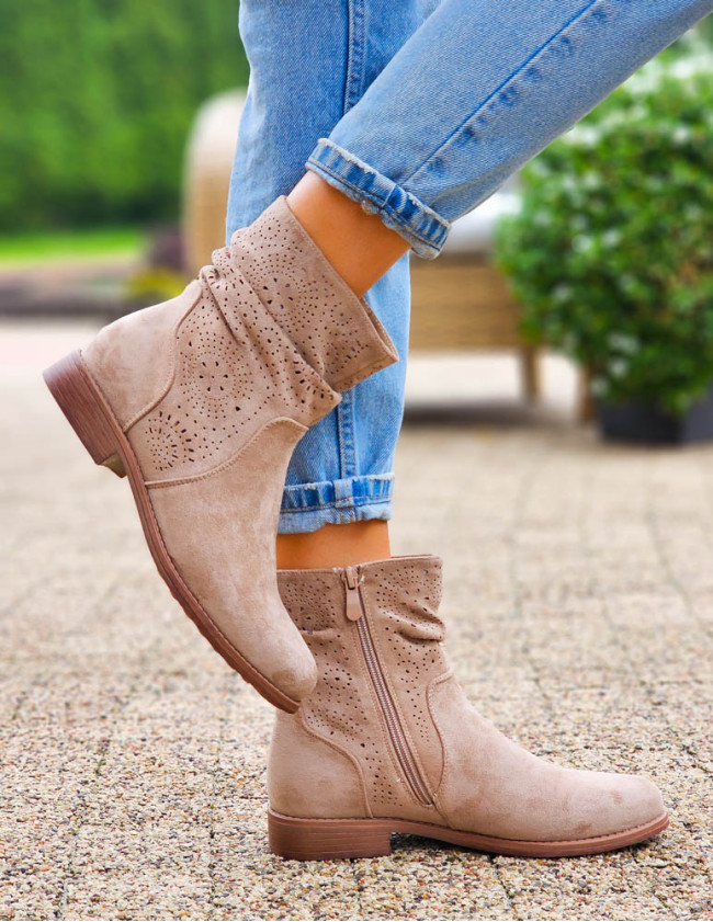 Beżowe Ażurowe Zamszowe Botki Damskie Płaskie Leeses