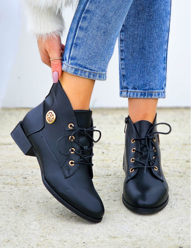 Krótkie Sznurowane Botki Ze Skóry Inez