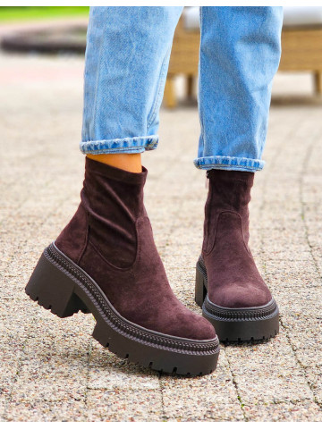 Czekoladowe Zamszowe Botki Na Platformie Elastyczna Cholewka Czekoladowe Zamszowe Botki Na Platformie Elastyczna Cholewka