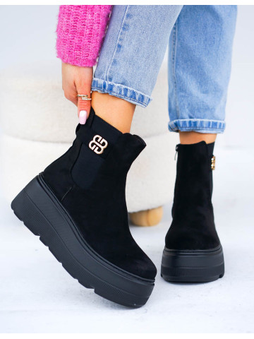 Czarne Zamszowe Eleganckie Botki Na Koturnie Sign