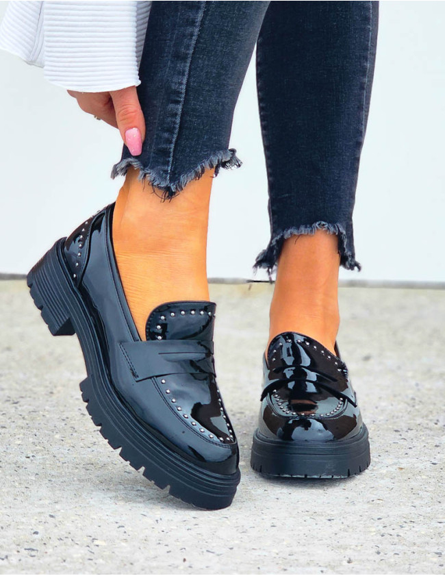 Eleganckie Lakierowane Mokasyny Venceza