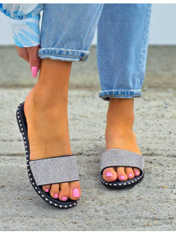 Brokatowe Połyskujące Klapki z Cyrkoniami