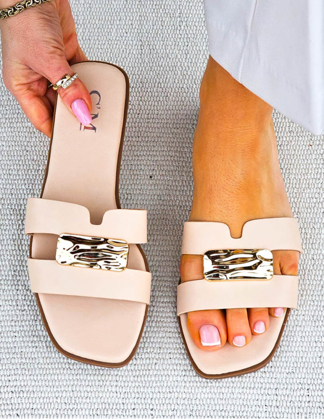 Eleganckie Beżowe Klapki Damskie Z Ozdobą Malavi