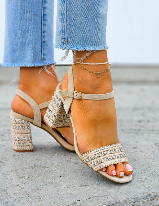 Beżowe Sandały Damskie Na Słupku Boho