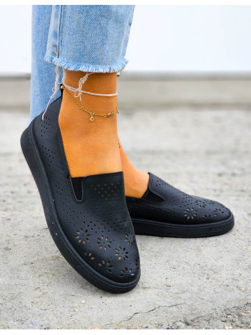 Miękkie Ażurowe Balerinki Ze Skóry z Gumkami Belle Czarne