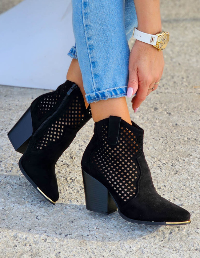 Czarne Ażurowe Botki Kowbojki Na Słupku Penelop