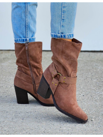 Czekoladowe Botki Na Słuku z Długą Cholewką Wild