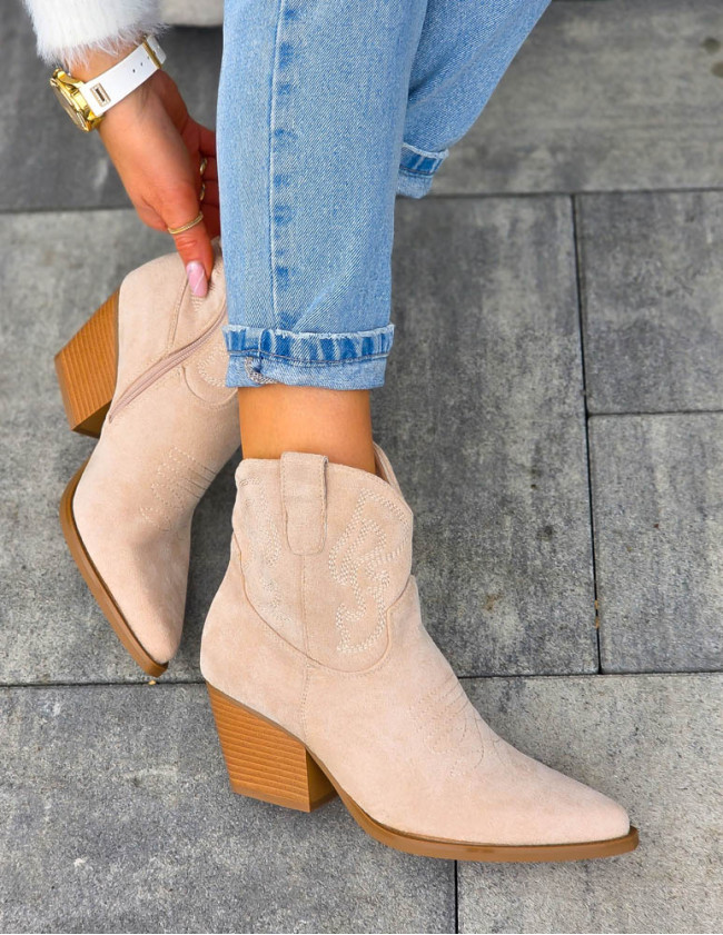 Krótkie Beżowe Botki Kowobjki Na Słupku Indiana
