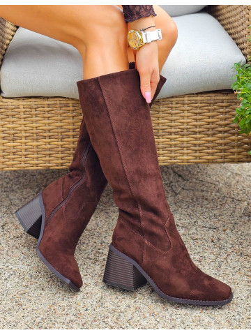 Czekoladowe Zamszowe Kozaki Na Klocku Pretty