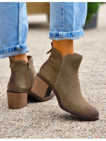 Zamszowe Krótkie Botki Na Słupku Sergio Leone Skóra Naturalna