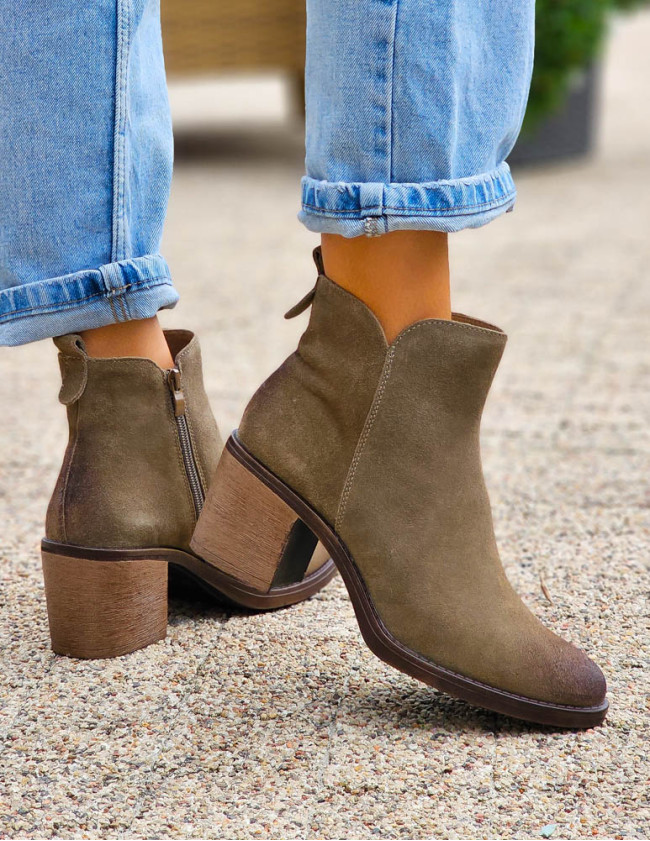 Zamszowe Krótkie Botki Na Słupku Sergio Leone Skóra Naturalna