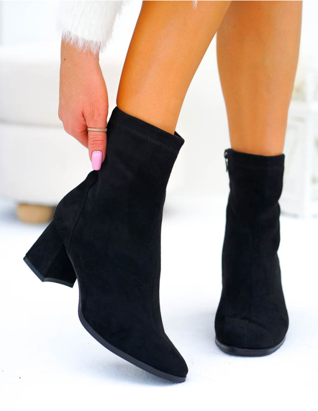 Klasyczne Zamszowe Botki Na Słupku Lazare