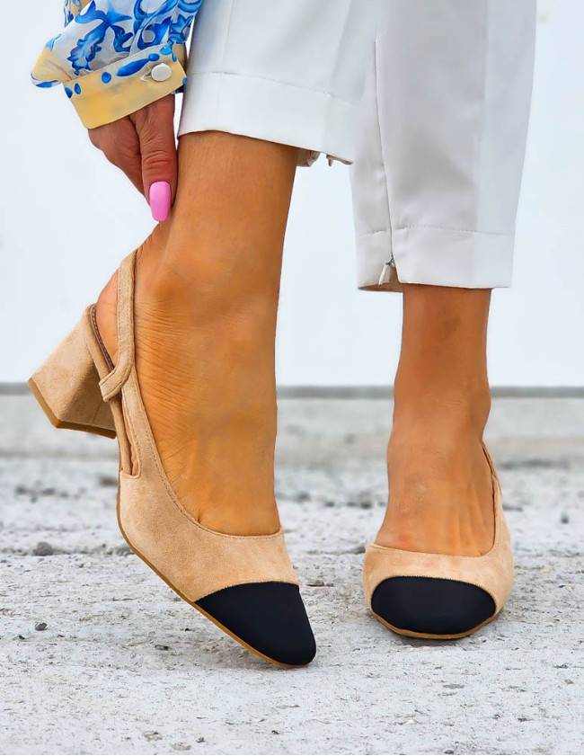 Beżowe Czółenka z Zakrytym Noskiem Na Klocku