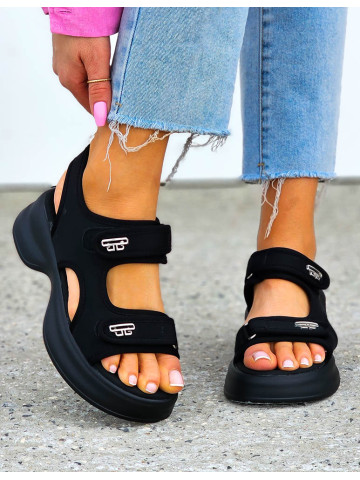 Lekkie Sandały Na Koturnie Na Rzepy Miss Czarne