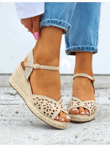 Lekkie Sandały Na Koturnie Koronkowe Boho