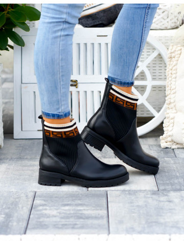 Czarne Botki Damskie Oficerki Na Spodzie Aida