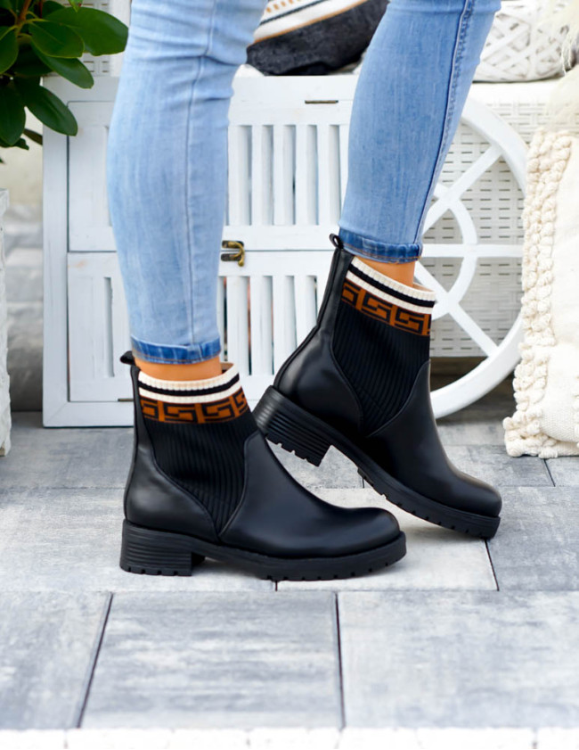 Czarne Botki Damskie Oficerki Na Spodzie Aida