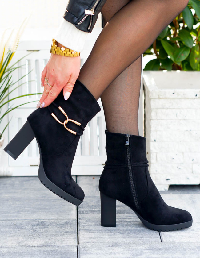 Eleganckie Czarne Zamszowe Botki Na Obcasie Arte Eleganckie Czarne Zamszowe Botki Na Obcasie Arte