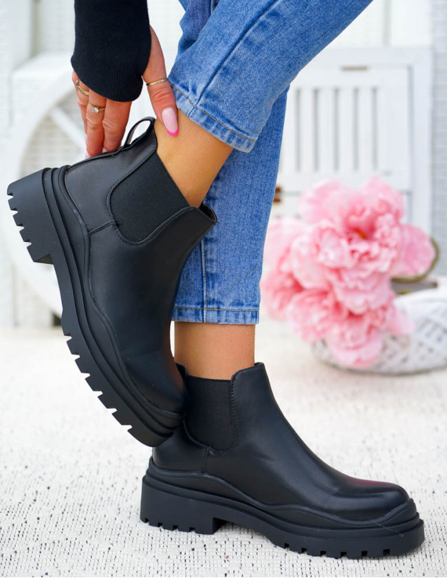 Krótkie Czarne Botki Z Gumami Na Platformie Mauris Krótkie Czarne Botki Z Gumami Na Platformie Mauris
